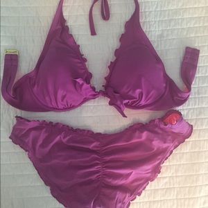 Victoria’s Secret Ruffle Bikini 👙